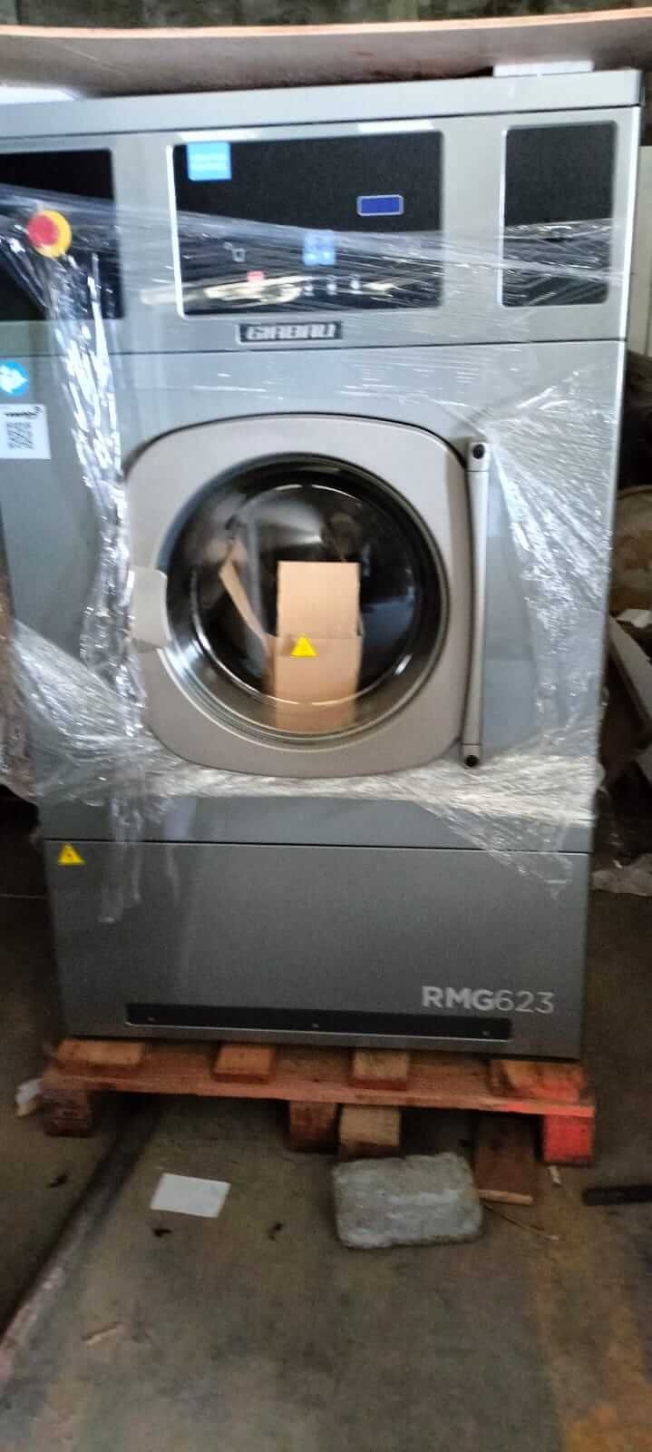 Instalasi and test commisioning Washer Extractor Girbau